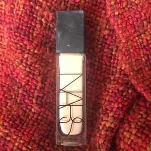 NARS Natural Radiant Longwear Foundation